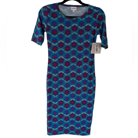 LuLaRoe Dresses & Skirts - LuLaRoe Julia Blue and Pink Flowered Dress with Mid Length Sleeves